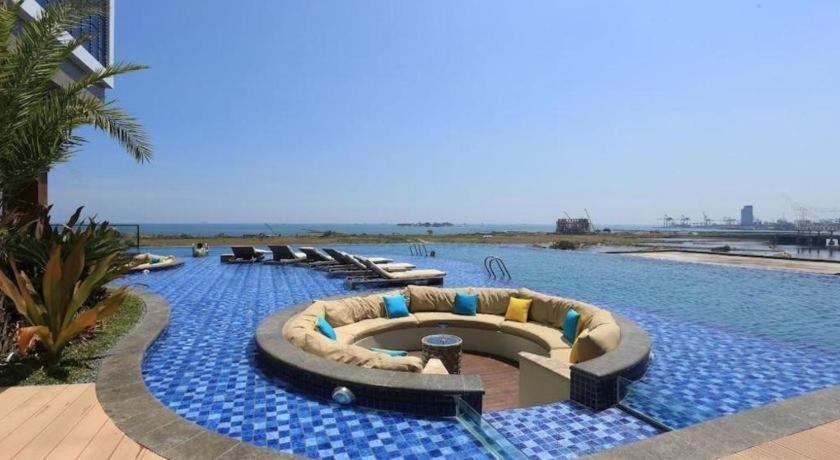 The Rinra Hotel Makassar Luaran gambar