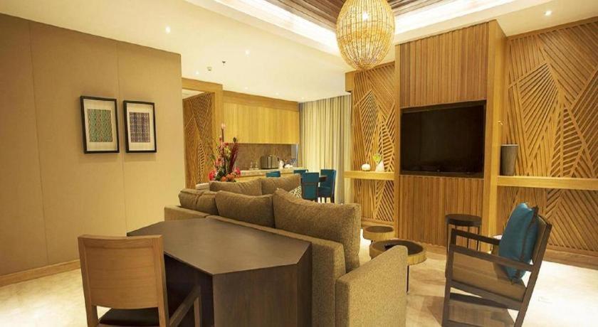 The Rinra Hotel Makassar Luaran gambar