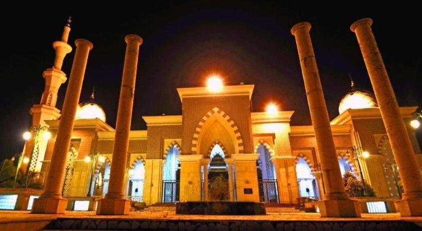 The Rinra Hotel Makassar Luaran gambar