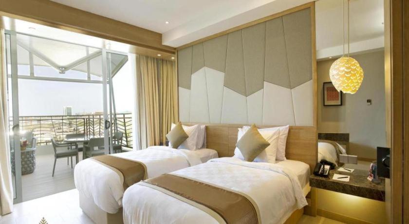 The Rinra Hotel Makassar Luaran gambar